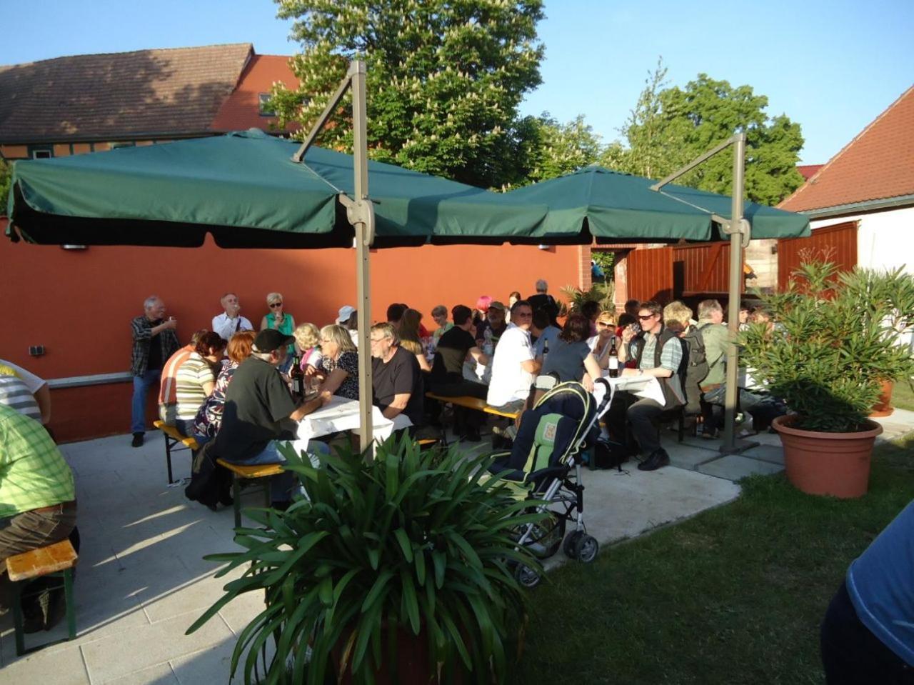 Apartmenthaus Schlag Naumburg  Buitenkant foto