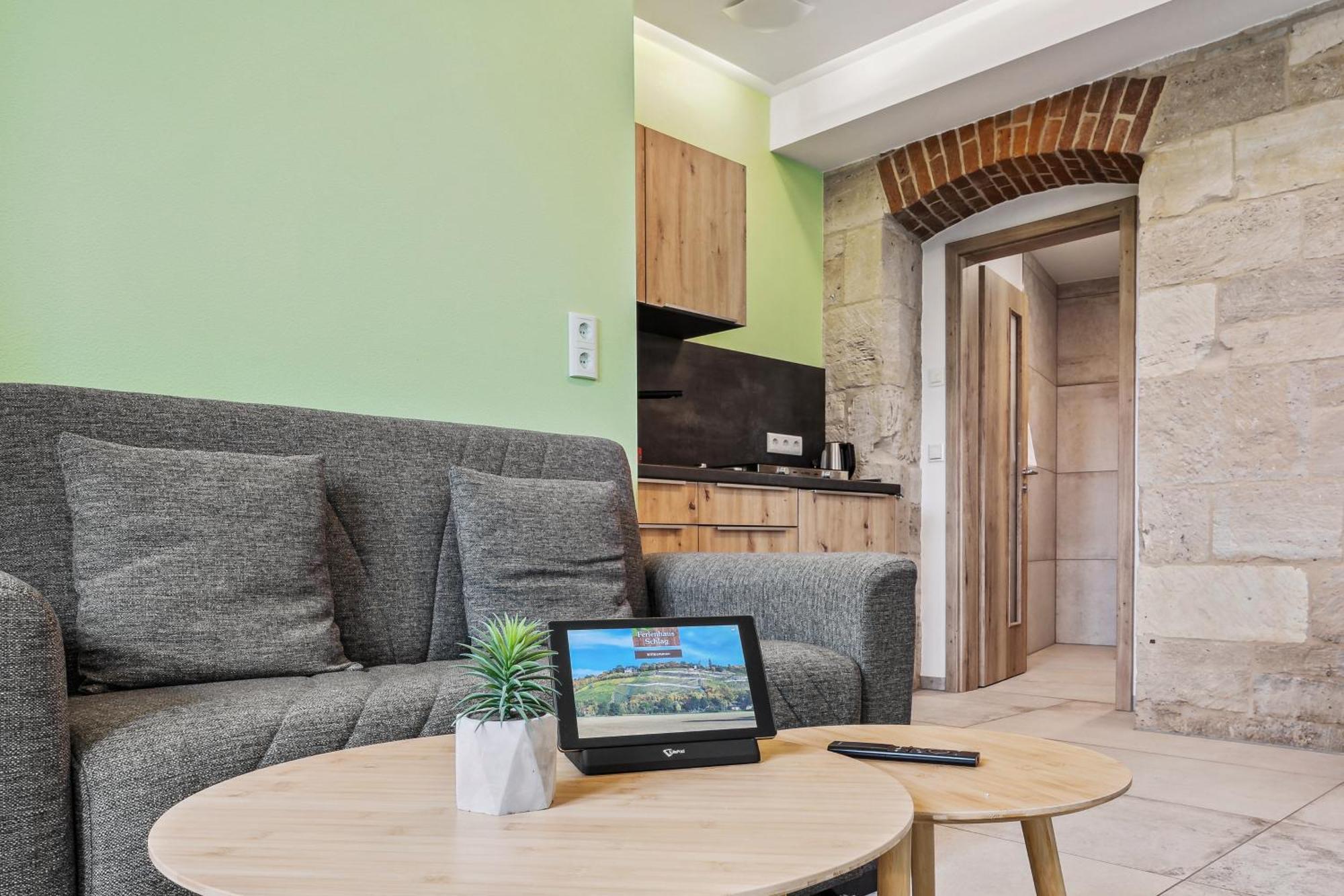 Apartmenthaus Schlag Naumburg  Buitenkant foto