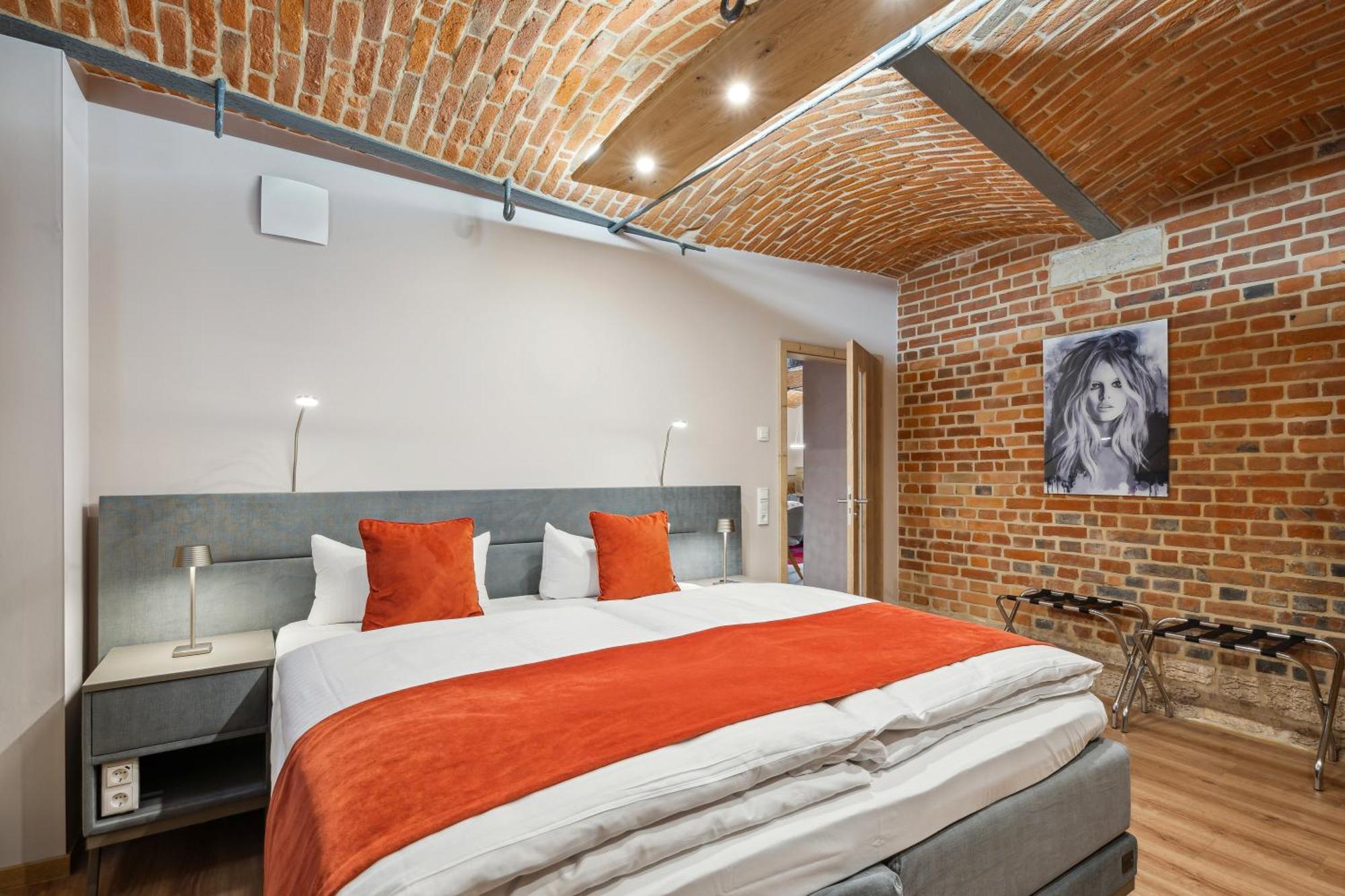 Apartmenthaus Schlag Naumburg  Buitenkant foto