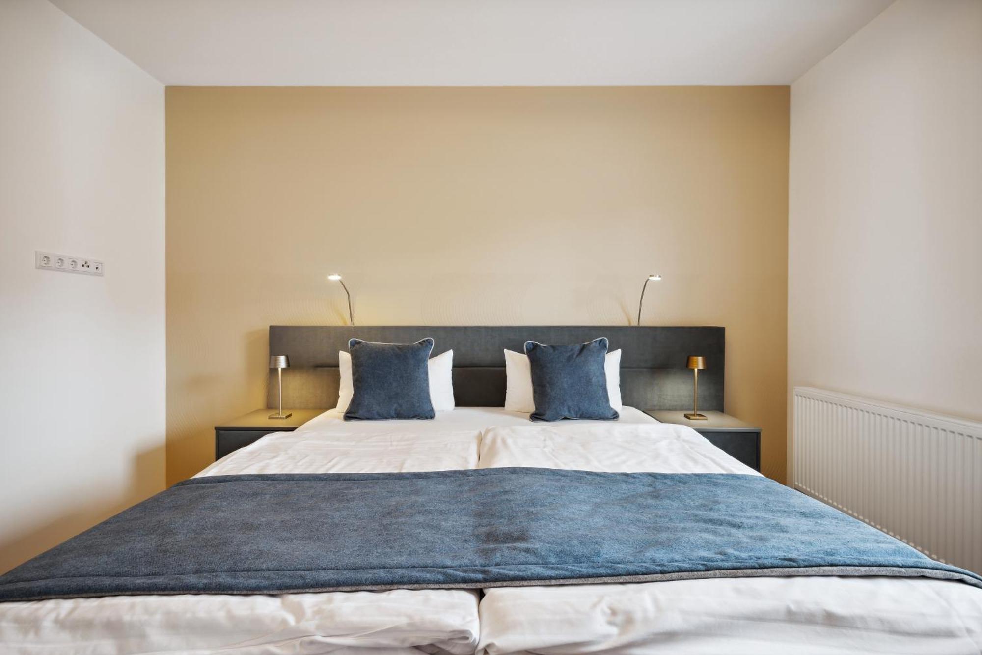 Apartmenthaus Schlag Naumburg  Buitenkant foto