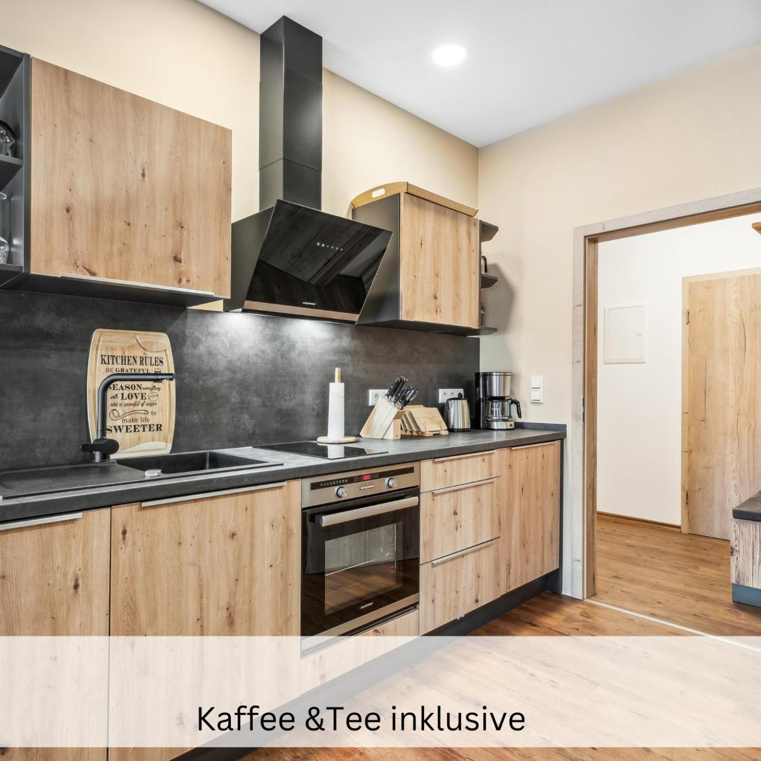 Apartmenthaus Schlag Naumburg  Buitenkant foto